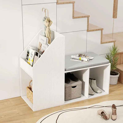 banc de rangement avec chaussures et livres rangés