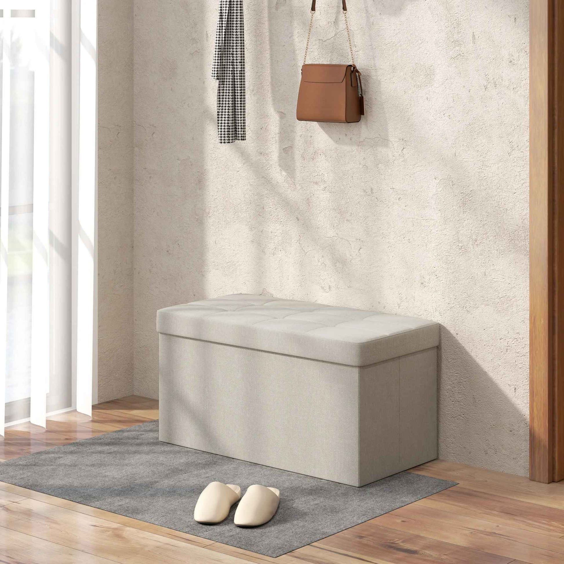 banc de rangement dans le décor d'une entrée
