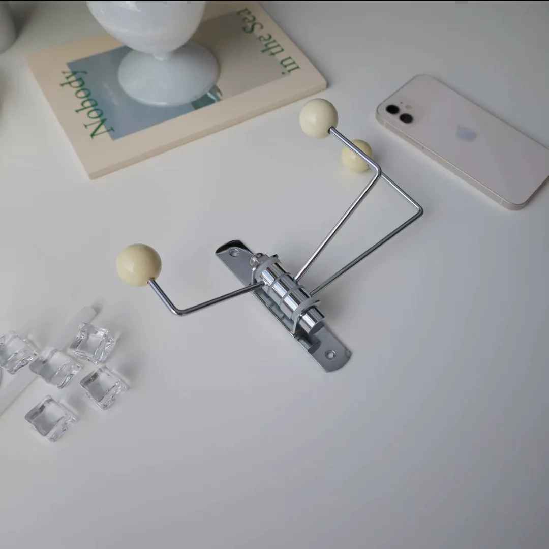 Crochet mural | Design Métal Bois