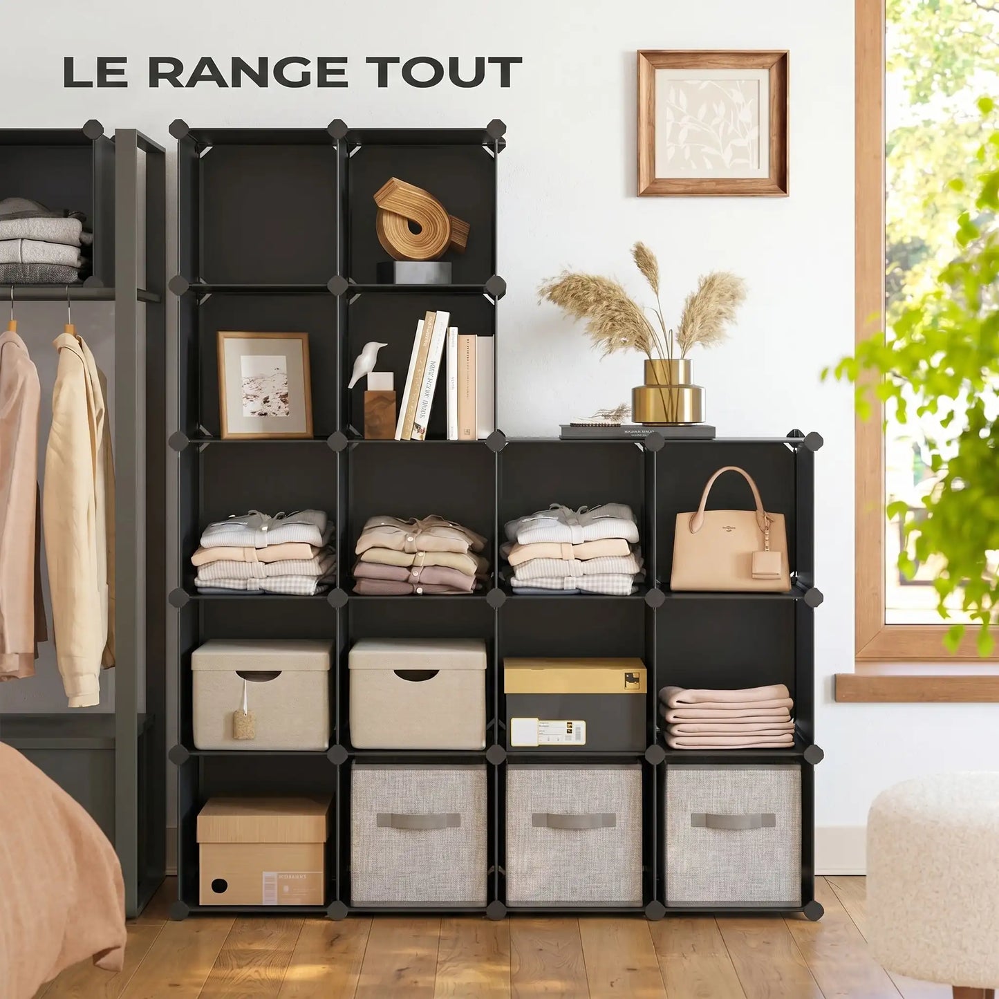 rangement chaussures pour vêtements et accessoires dans un entrée de chambre